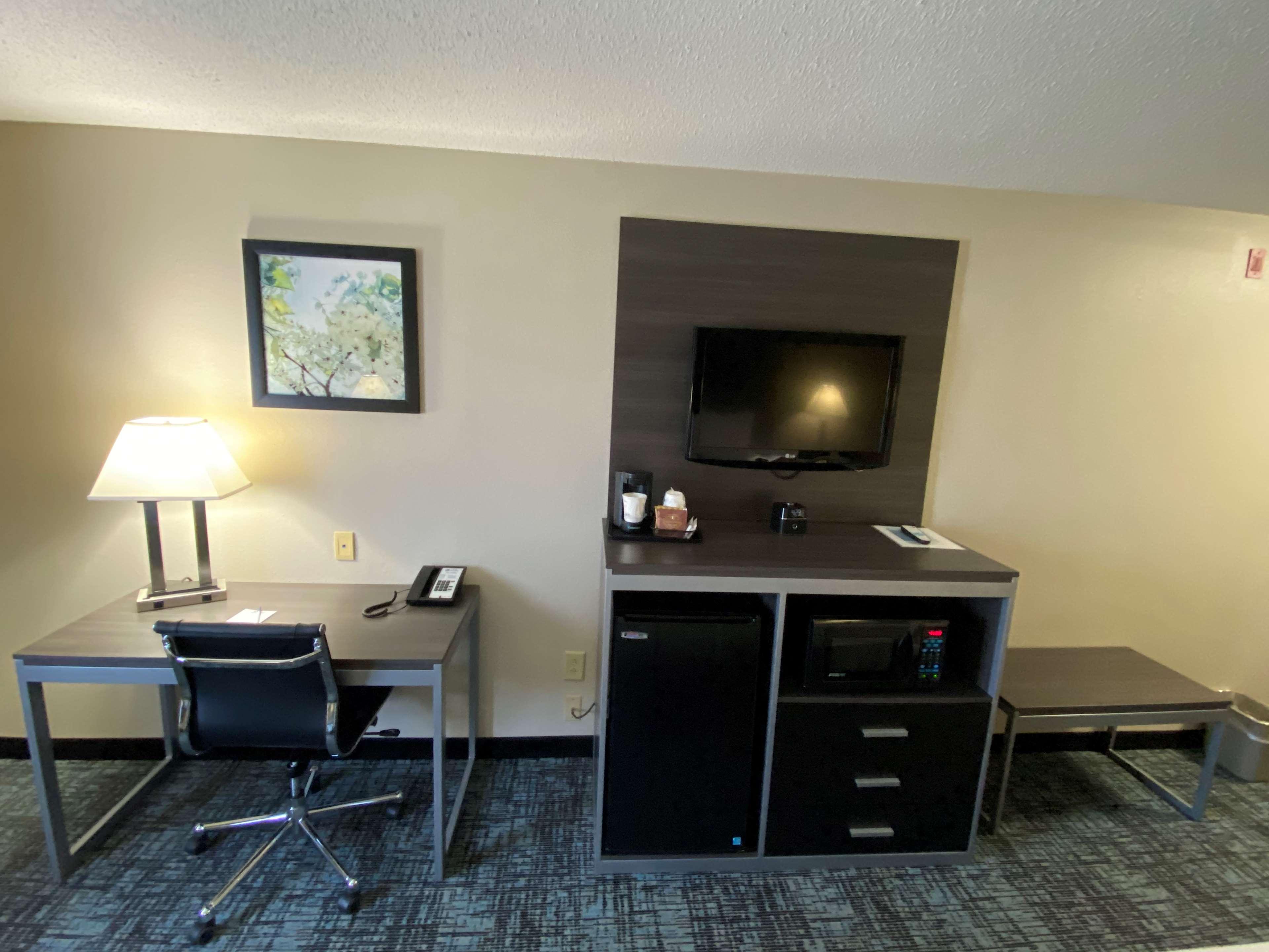 Best Western Smithfield Inn Экстерьер фото