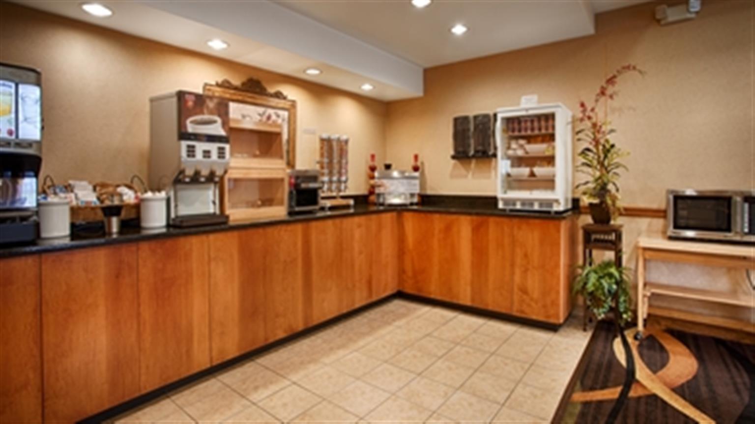 Best Western Smithfield Inn Экстерьер фото
